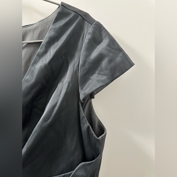 Le chateau midi dress - Picture 3 of 5